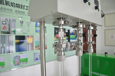 MG不朽情缘能源三工位石英管旋转封管机特点与操作方法